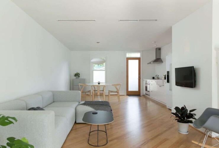 A Serene And Minimal Rowhouse In Richmond 20