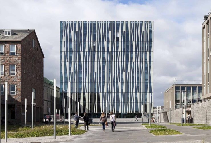 University Of Aberdeen Library A Building With Visual Lightness And Airiness 6