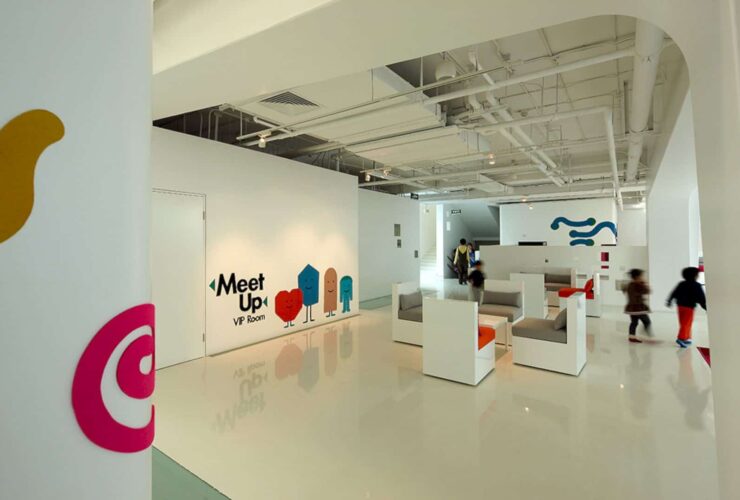 Family Box 6