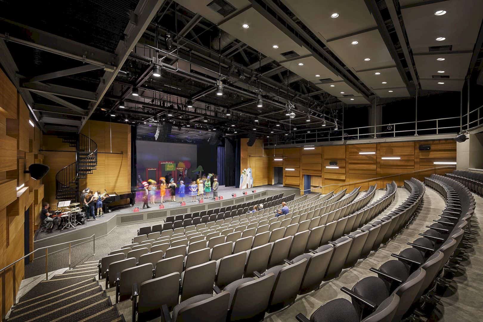 Corona Del Mar High School Performing Arts Center An Arts Center With Career Building Environment 1