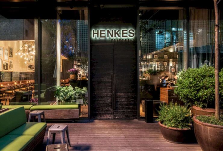 Henkes Raku A Restaurant With A Small Intimate Attic Setting In Shanghai 12
