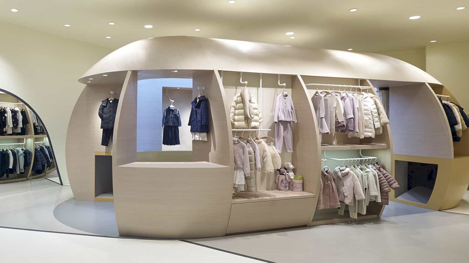 Qimoo Children Apparel Offer A Friendly Shopping Experience For Children 8
