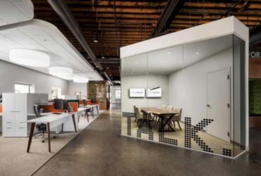 Studio Eagle Open Creative And Deeply Reflective Workspace 4