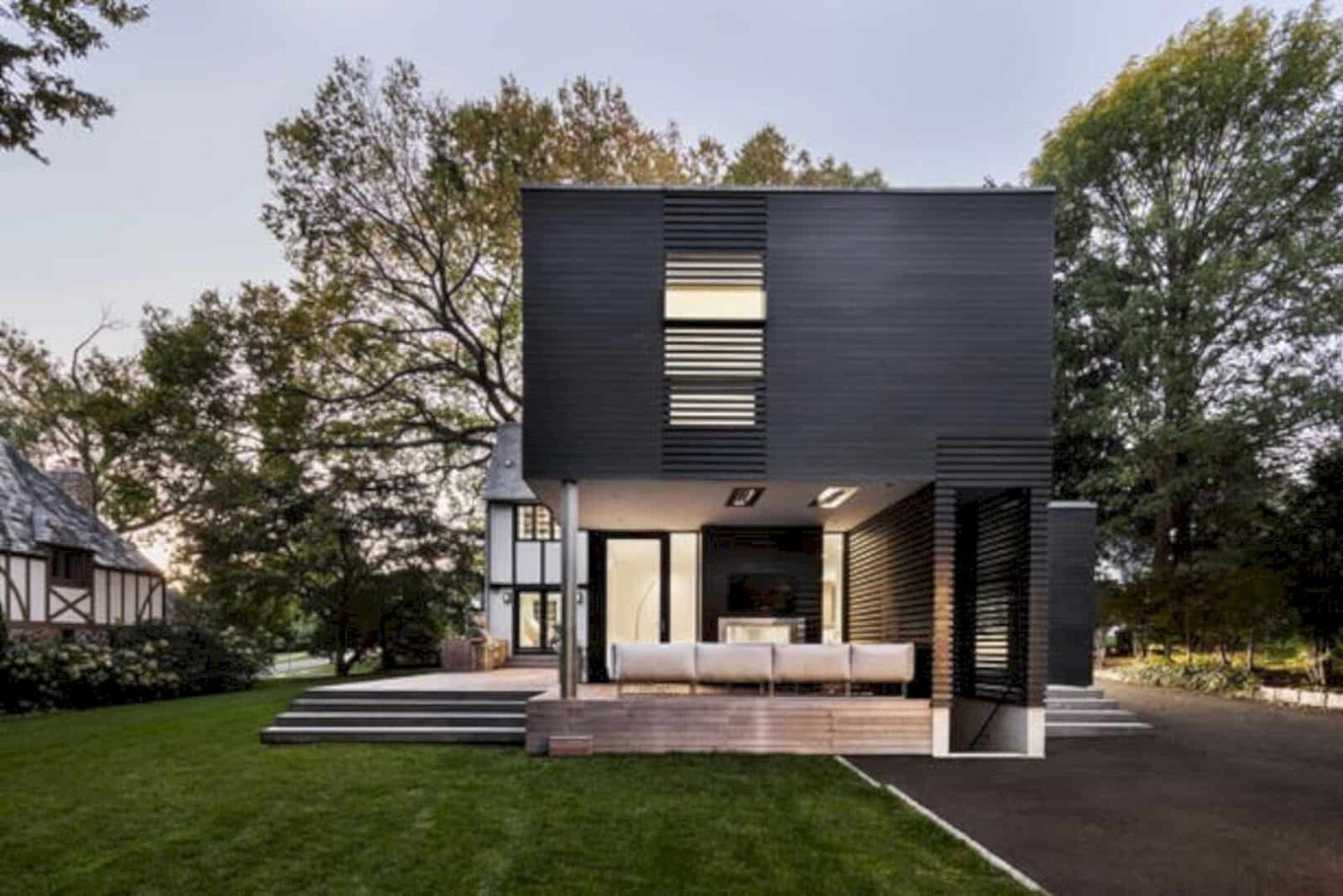 35HP Tudor Style Residence 4