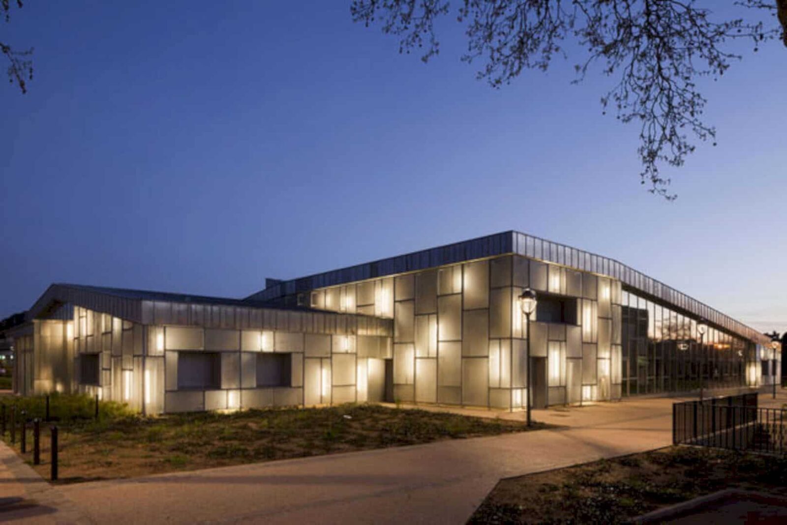 Lisses Media Library And Culture Center Reflecting Forces From Physical Social And Political Context 8