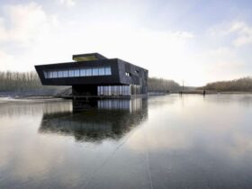 The Oostvaarders A Nature Education Center In Almere 7