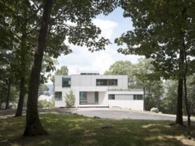 Hudson River House A Loft Setting House With Neutral Color Palette Interior 5