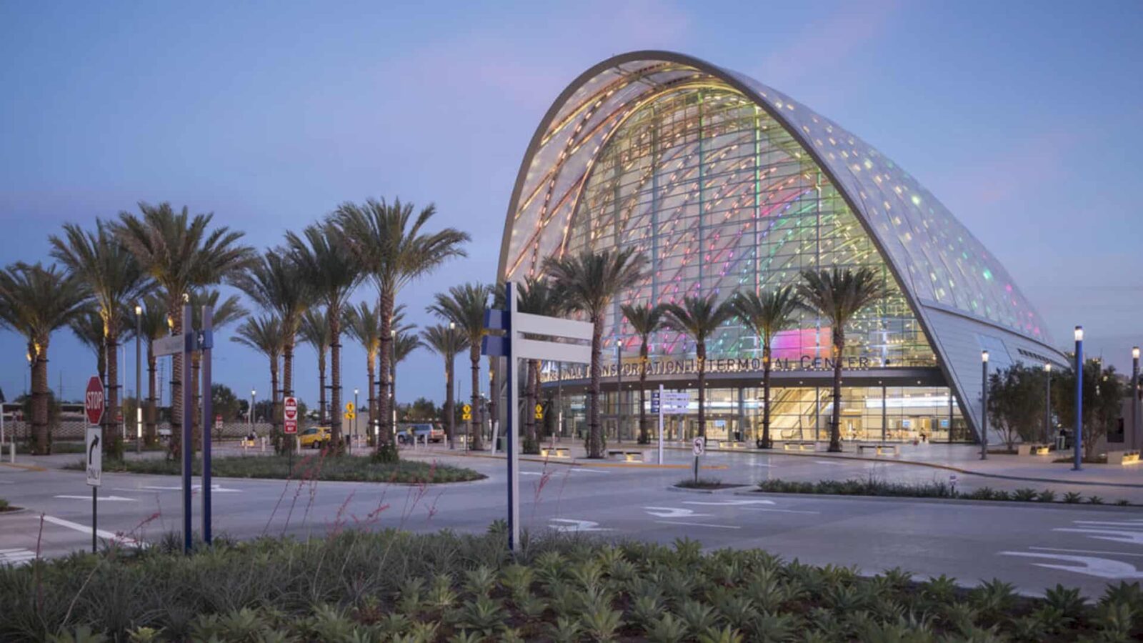 Artic A Seamless Gateway To All Of Orange County 10