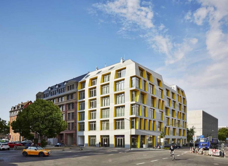 Main East Side Lofts A Mixed Use Residential Building In Frankfurts Osthafen 6