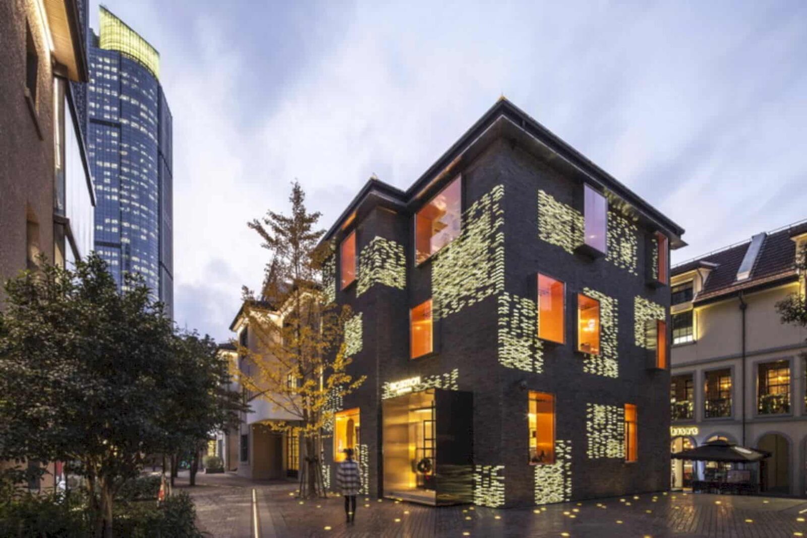 No 8 Building Façade Renovation By Atelier Archmixing 2