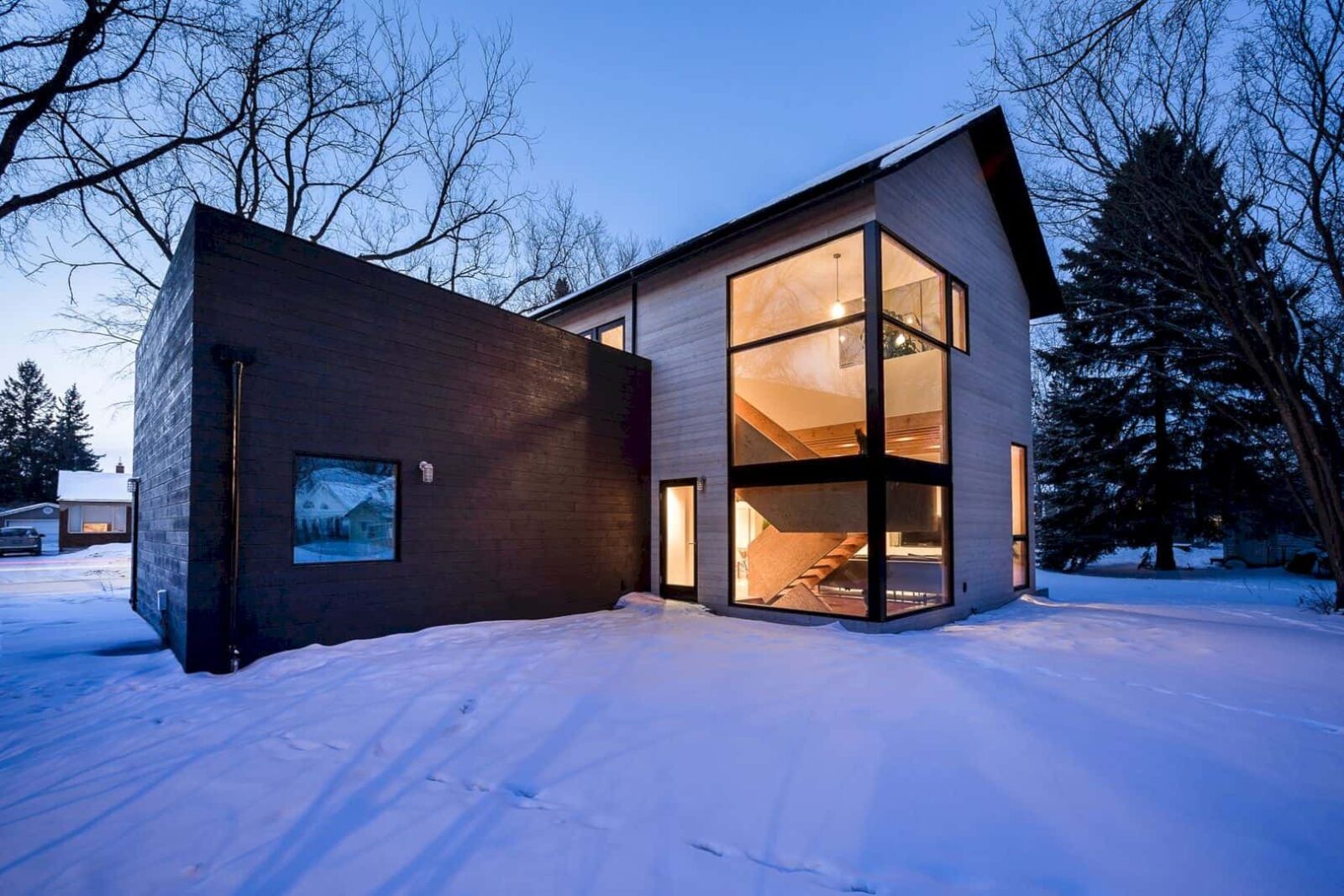 The Elm Avenue Residence A Cost Efficient Home With Contemporary Profile 12