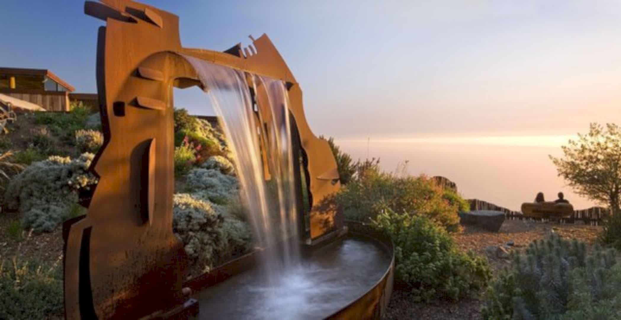 The Post Ranch Inn A Rustic Eco Luxury Hotel Overlooks The Pacific 2