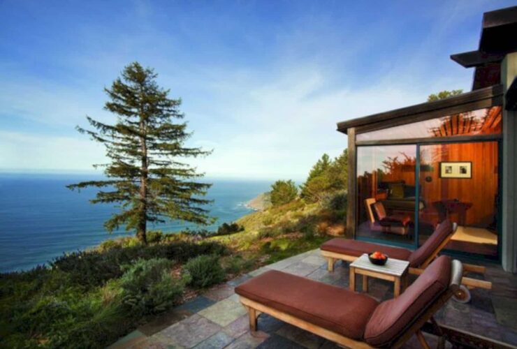 The Post Ranch Inn A Rustic Eco Luxury Hotel Overlooks The Pacific 4