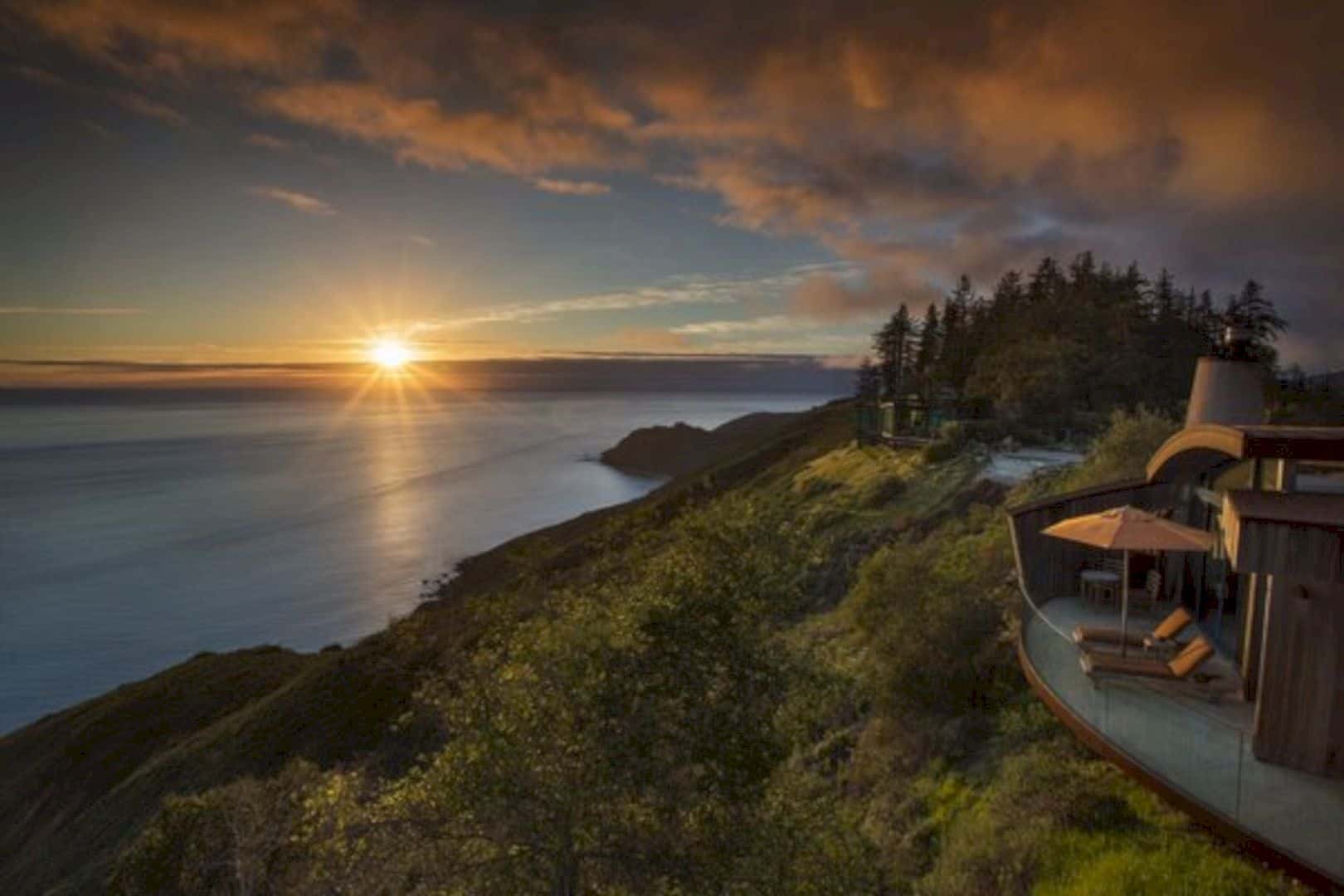 The Post Ranch Inn A Rustic Eco Luxury Hotel Overlooks The Pacific 6
