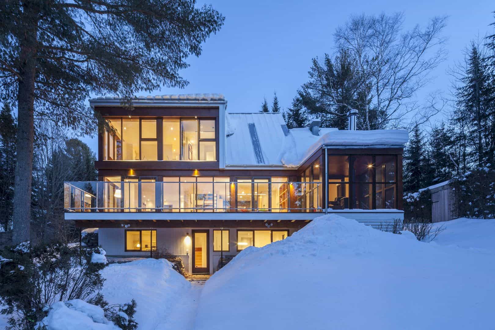 Cabane 217 A Modern Country Home That Creates A Dialogue Between Inside And Outside 11