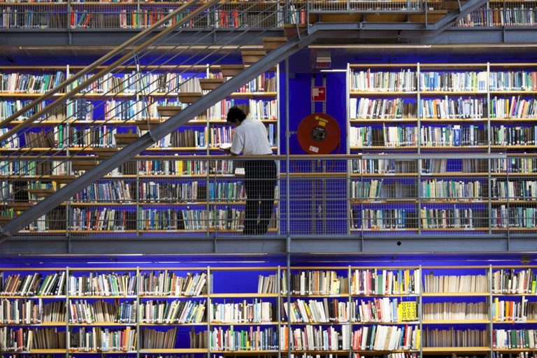 Library Delft University of Technology: The Heart of TU Delft