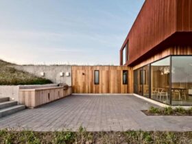 House In Frogs Hollow 1
