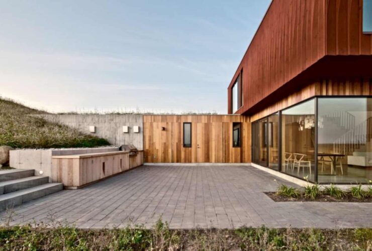 House In Frogs Hollow 1