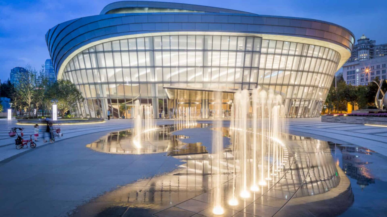 Shanghai International Dance Center 9