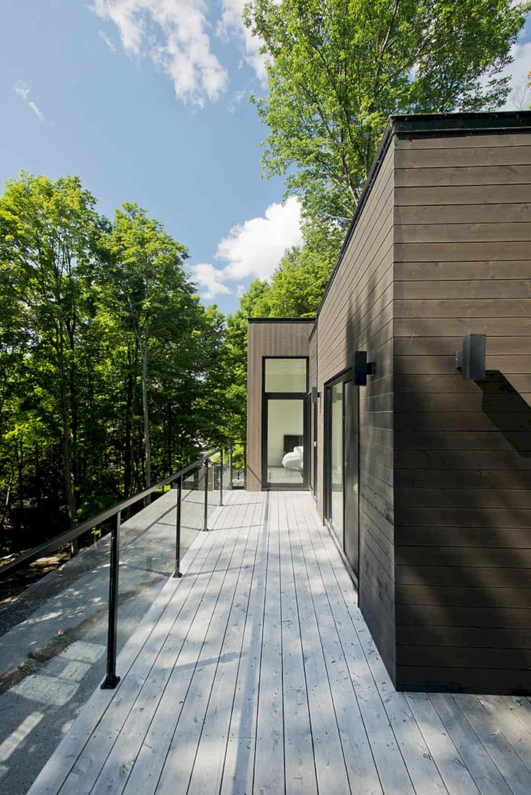 Chalet Lac Champlain A Contemporary Cottage Acting As Observation Post On Natural Settings 5