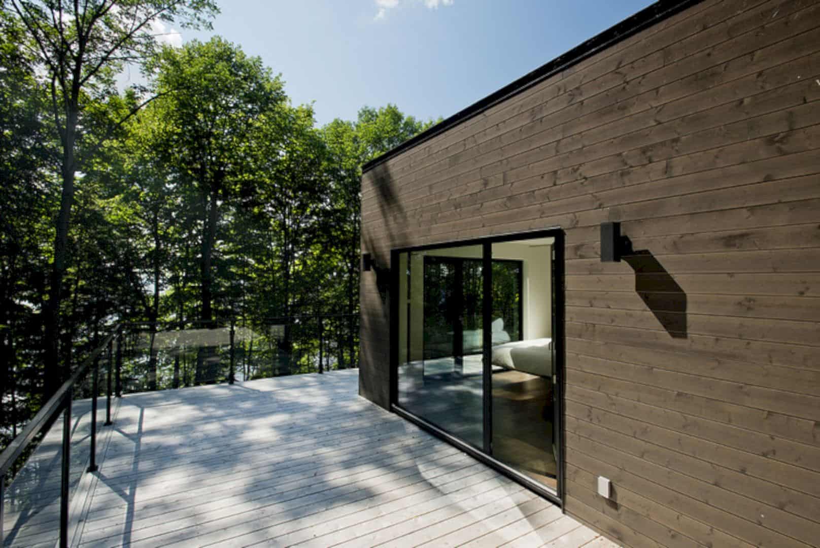 Chalet Lac Champlain A Contemporary Cottage Acting As Observation Post On Natural Settings 6