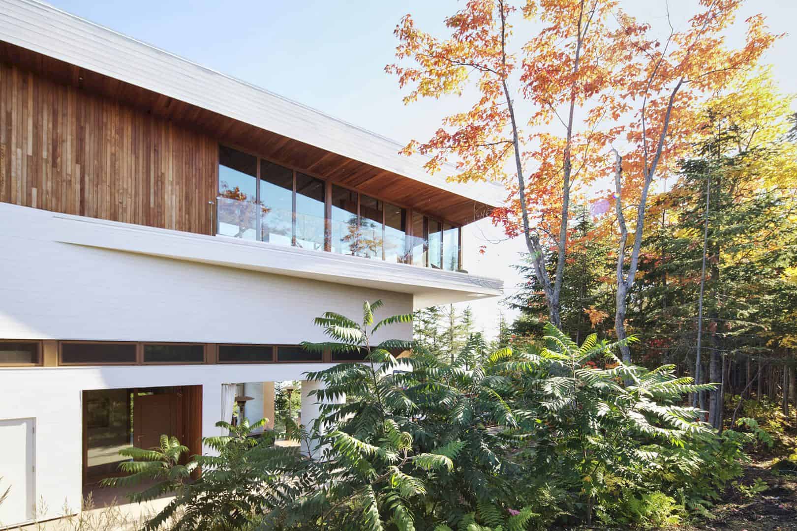 Residence Des Grands Jardins A Contemporary Home Overlooking The St Lawrence River 9