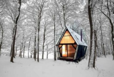 Trailer Equivalent 2 A Low Cost Micro Home Constructed From Wasted Materials And Unseasoned Timber 11