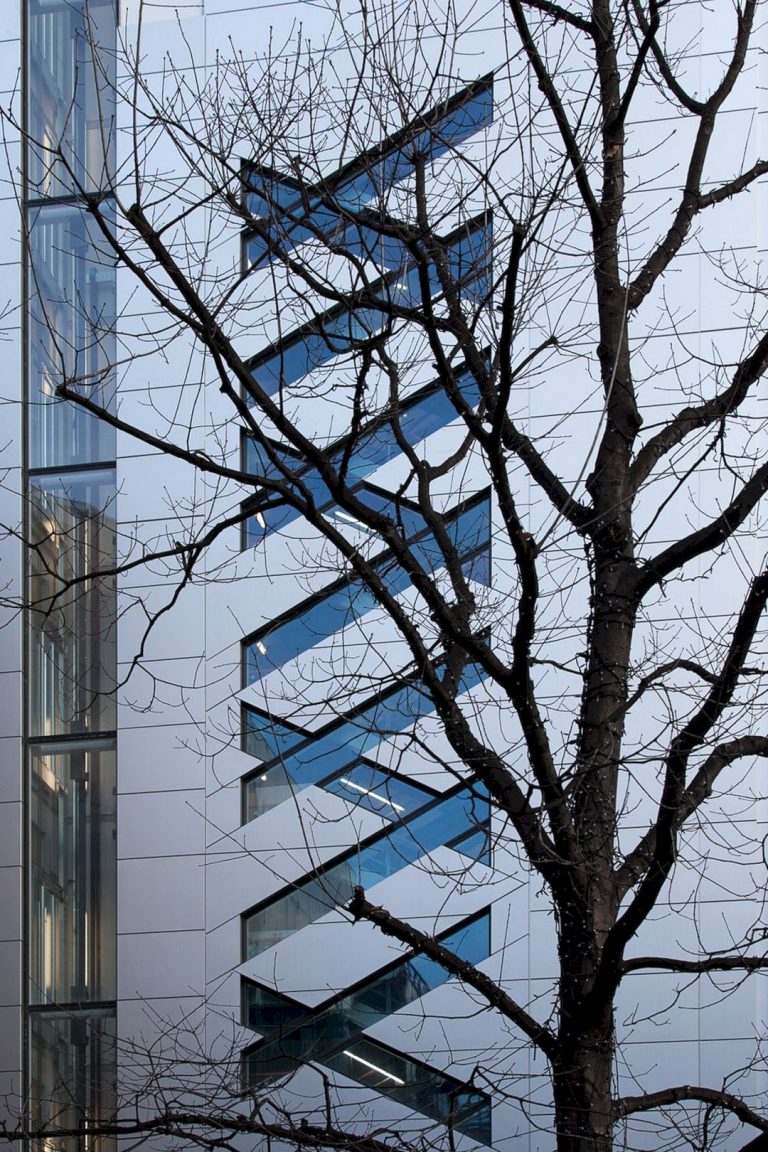5 Broadgate: A Bold Building for The World-Class Financial Service Firm