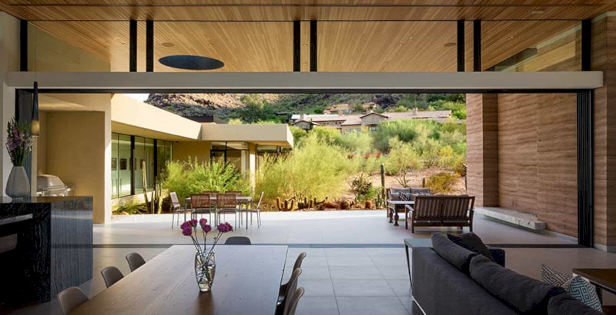 Desert Wash Residence A Modern Desert Home Defining Paradise Valleys Topographical Feature 7