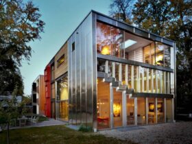 Barcode House 7