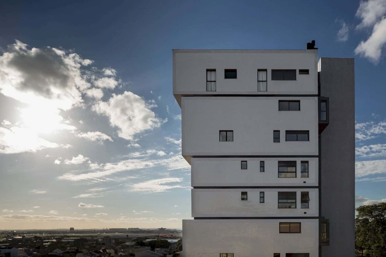 Fernando Abbott 866 A High Rise Residential Building In Porto Alegre 17
