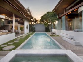 Kiss Hotel 12