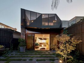 A Modern Residence Showcasing The Cohesion Of External And Internal Forms 10