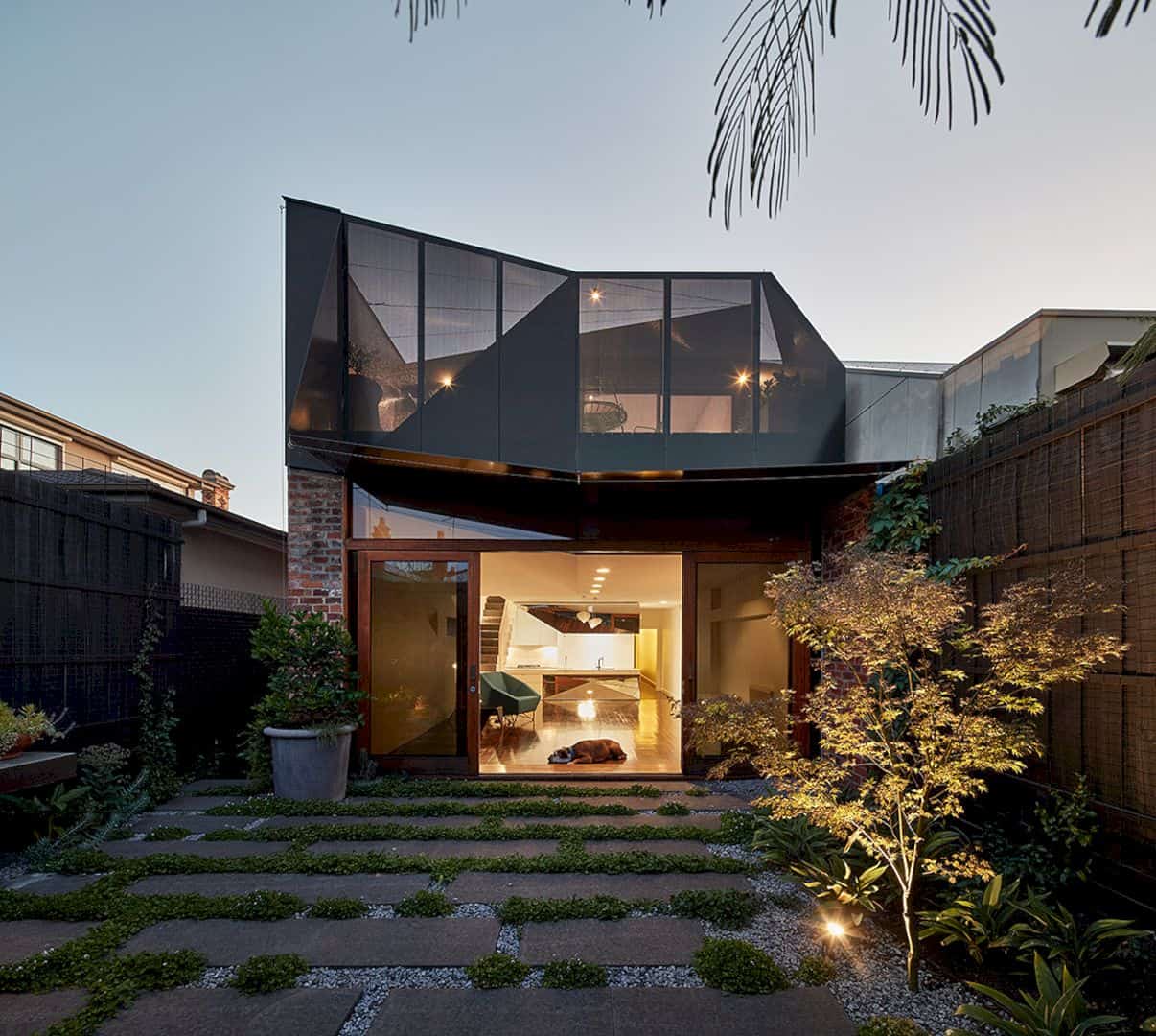 A Modern Residence Showcasing The Cohesion Of External And Internal Forms 10