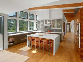Golden Oak Residence A Light Filled House That Takes Advantage Of Its Bucolic Site 2