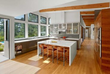 Golden Oak Residence A Light Filled House That Takes Advantage Of Its Bucolic Site 2