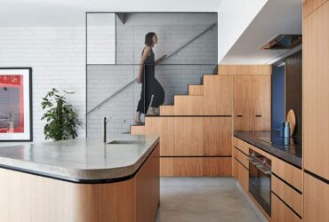 Perimeter House A Secluded House That Displays A Vibrant Industrial Context 4