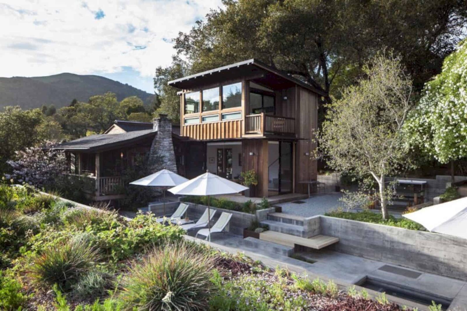 The Shack A Contemporary Hideaway Showcasing Majestic Arhictectural Design 9