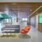 Udemy Where The Spirit Of Schoolhouse Blends With The Energy Of A High Tech Startup 8