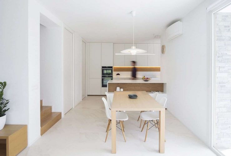 House MV 7