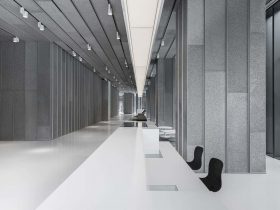 Aluminum Lobby 9