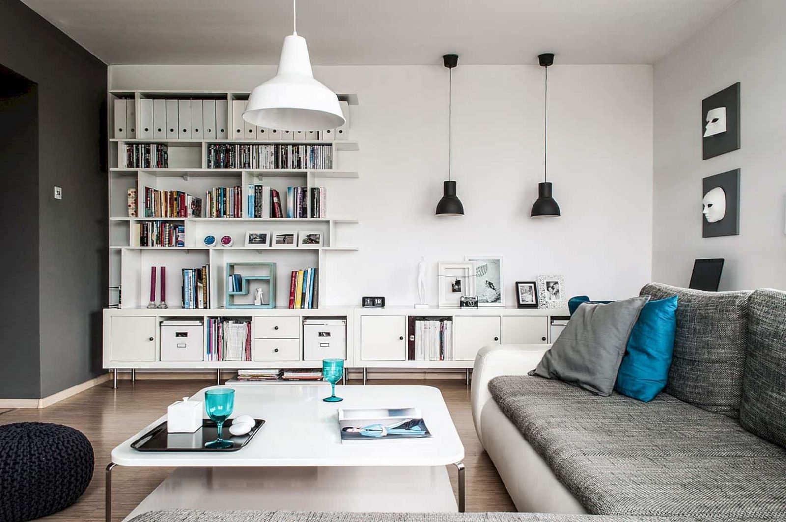 5 Magnificent Living Room Walls Decorating Ideas