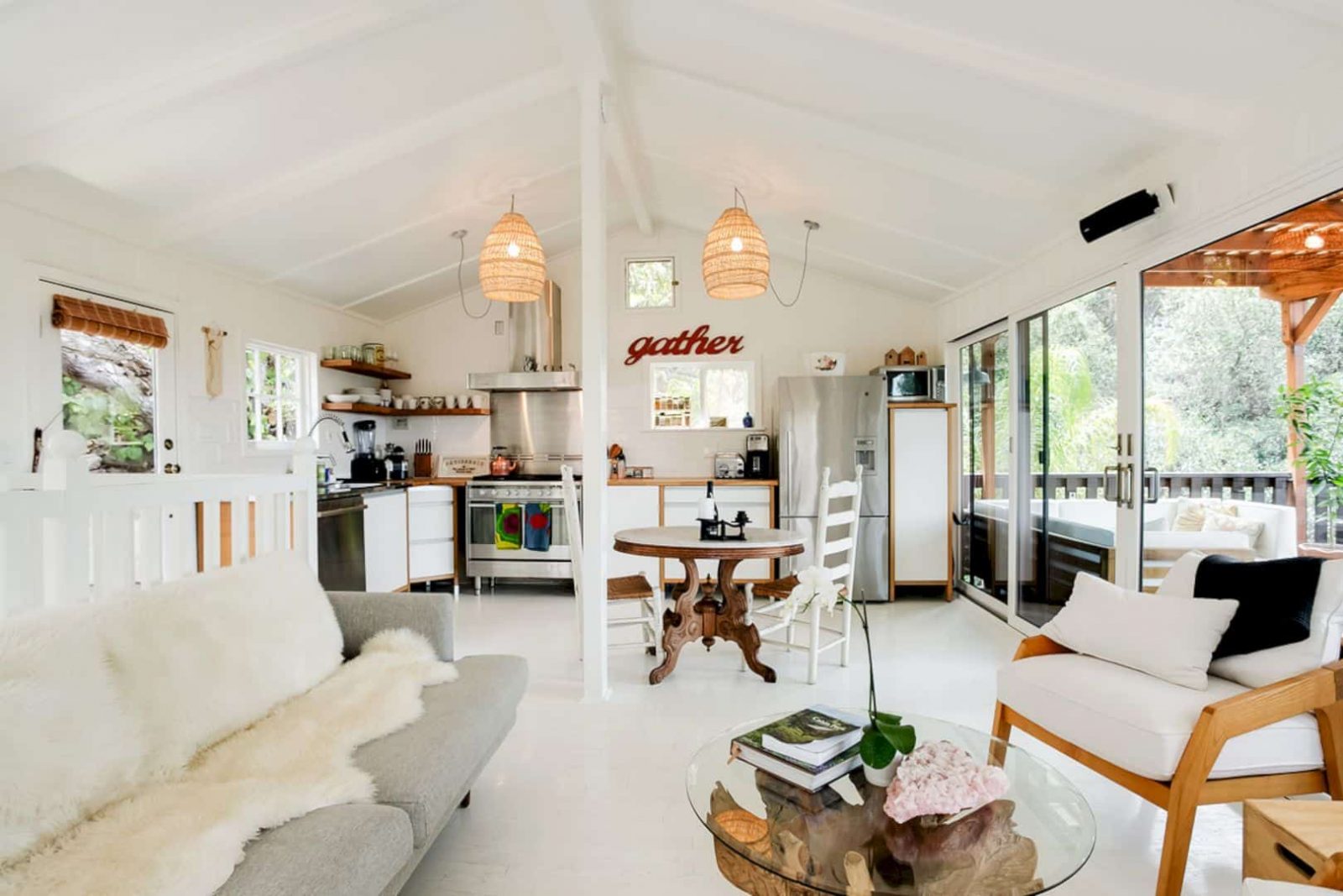 Cheerful Canyon Living 3