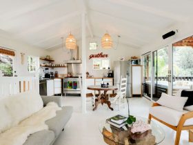 Cheerful Canyon Living 3