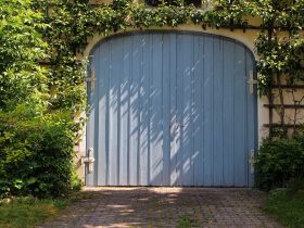 Amazing Tips To Do Garage Door Repair