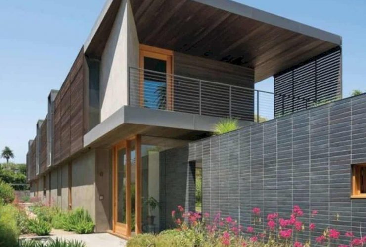 The Bookend House 7