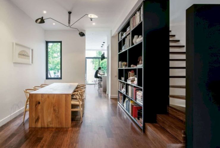 Contrast House 14