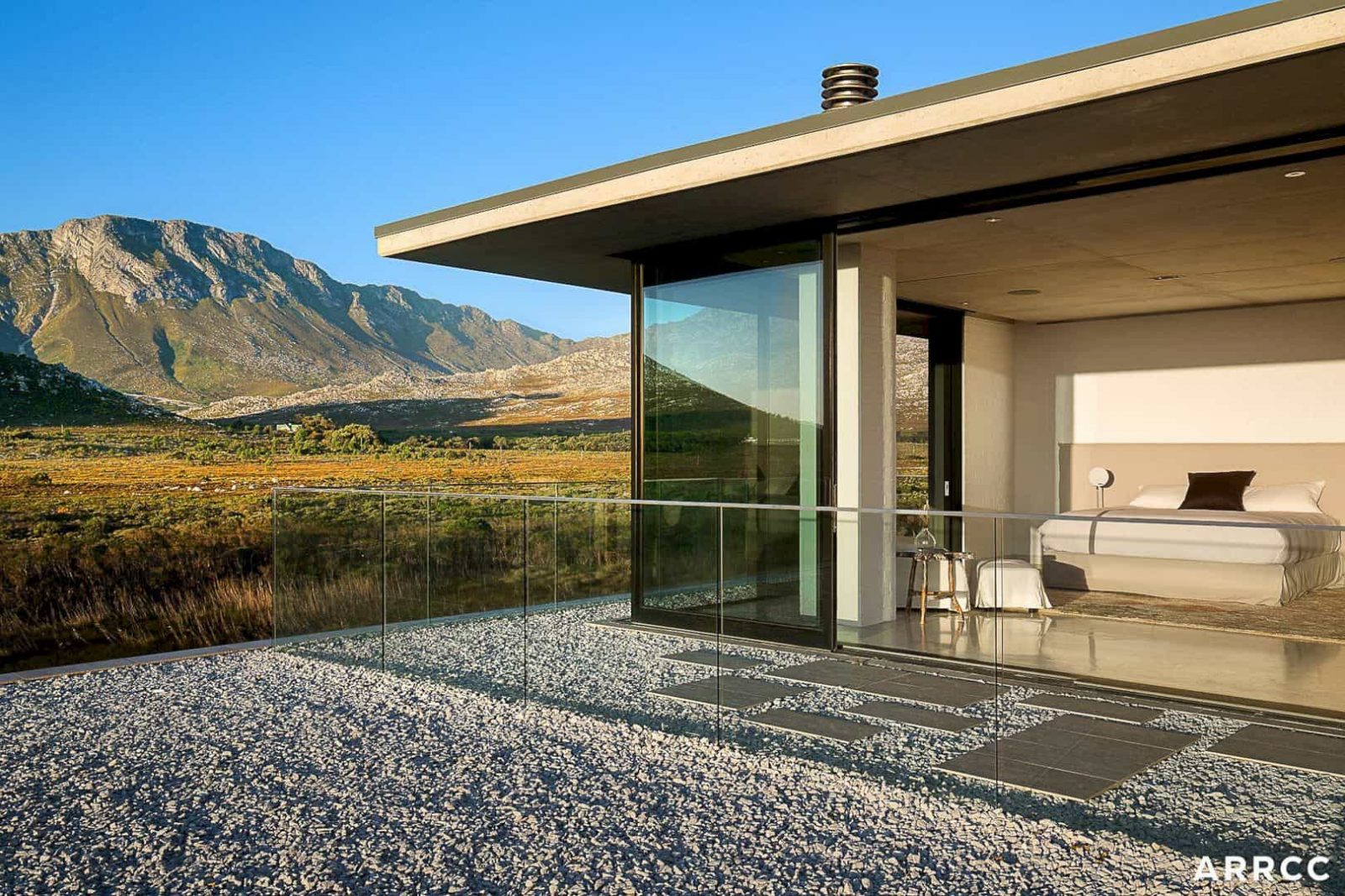 Restio River House 14
