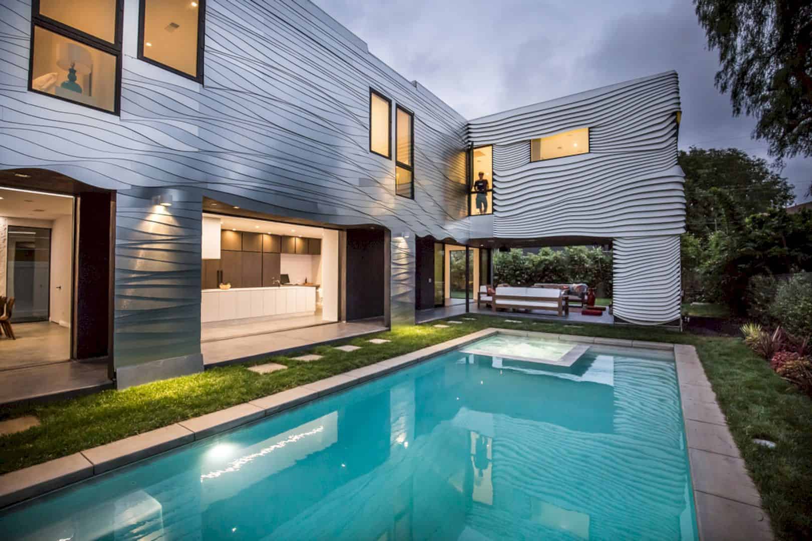 The Wave House 26