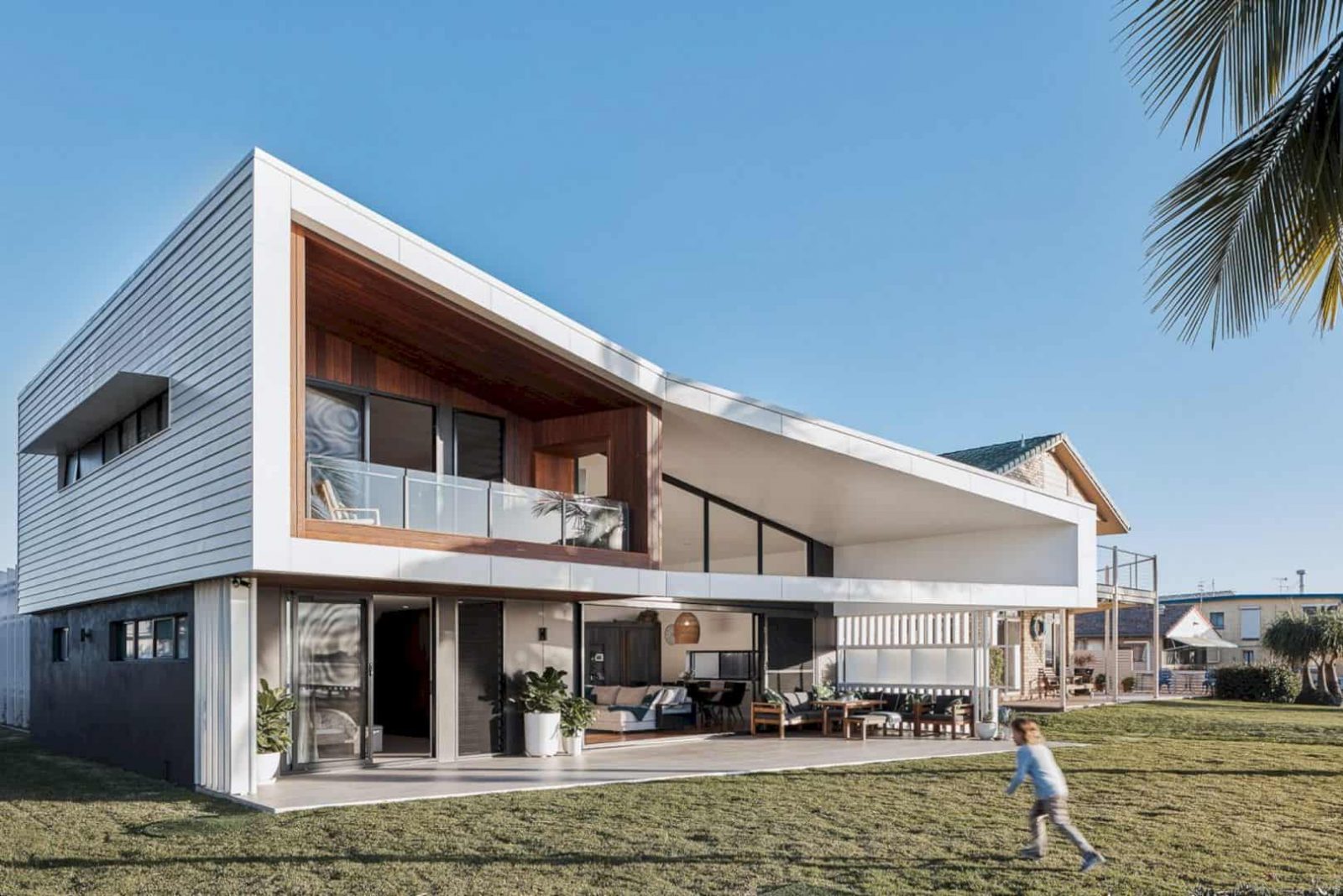 Cabbage Tree House 16
